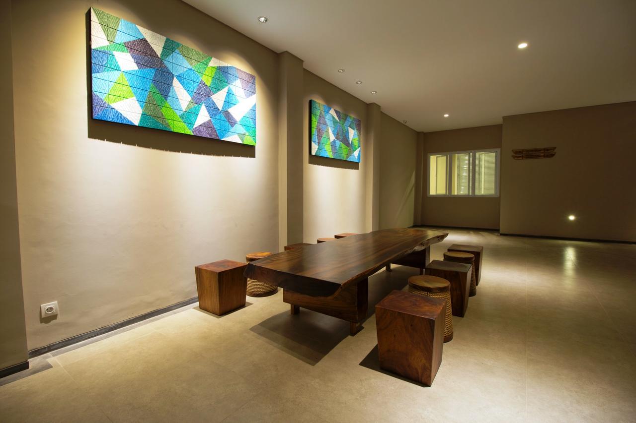 Vinotel Cirebon Exterior photo