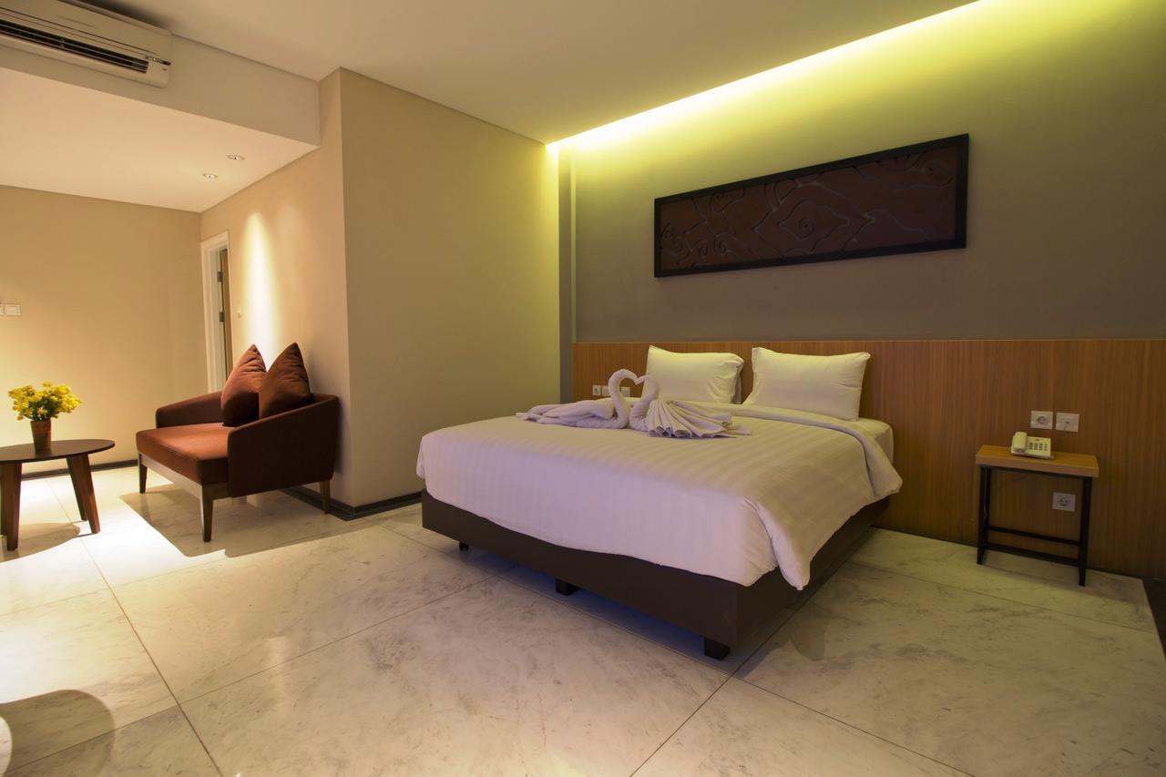 Vinotel Cirebon Exterior photo