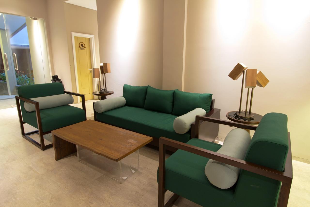 Vinotel Cirebon Exterior photo